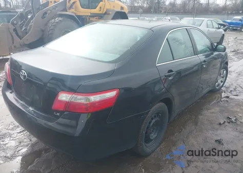 2007 Toyota Camry Le z USA, uszkodzony, nr VIN 4T1BE46K57U501331
